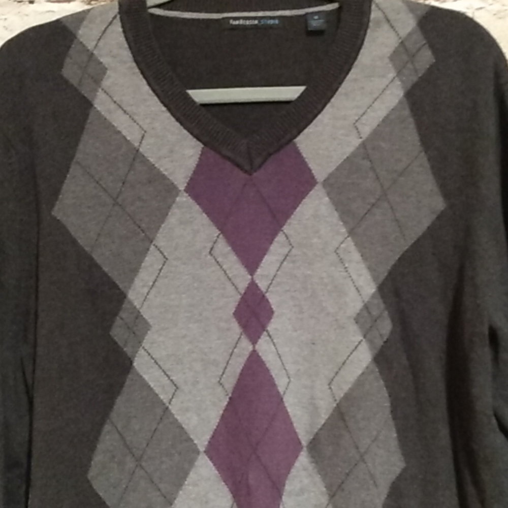 🎯Argyle V-neck Sweater🎯